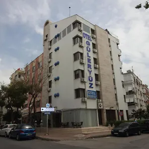 Otel Güleryüz **